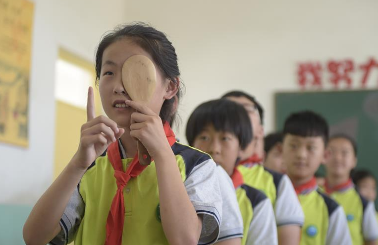 儿童眼健康新规来了！0至6岁儿童可享13次眼保健和视力检查服务