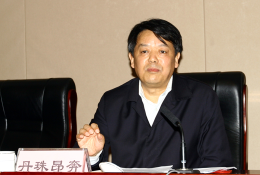 丹珠昂奔：要切实提高对民族图书的“四个认识”