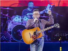 &ldquo;生命因音乐而动听&rdquo;秦超