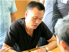 &ldquo;失散者归途的灯塔&rdquo;李耀进