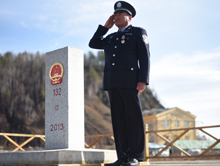 “扎根林海深处的好民警”刘安