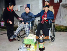 撑着残躯助残的“西望哥”陈西达