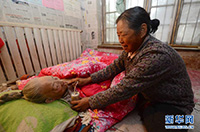 &ldquo;好儿媳&rdquo;照顾非亲非故老人20年