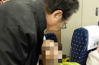 男子乘高铁突发心脏病 名医施救后悄然离去