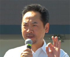 最佳公益节目主持人：刘劲