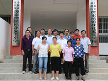 &ldquo;先转移学生&rdquo;的14名乡村教师