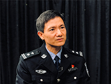 “反家暴先行者”万飞