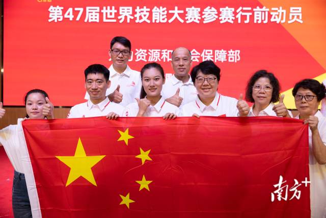 世赛时装技术项目团队合影