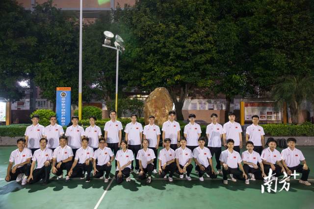 广东选手合影 广东选手合影