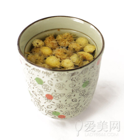  血虚会让肌肤持续干燥！养血润燥全攻略 