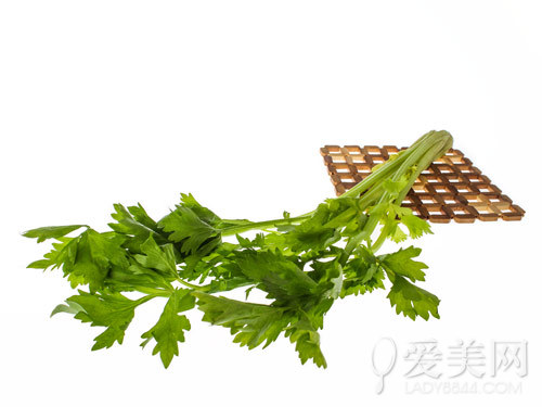  血虚会让肌肤持续干燥！养血润燥全攻略 