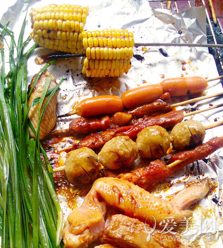  吃太撑不舒服？3招教你给肠胃