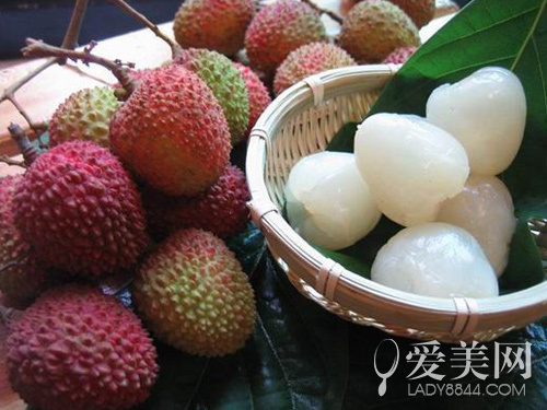  肝病不易察觉不好预防？快吃5种酸味水果 