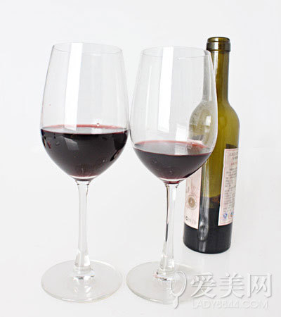  肝病不易察觉不好预防？快吃5种酸味水果 