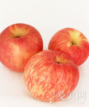  蔬菜水果华山论剑 细数吃葡萄吐不吐皮的那些事 