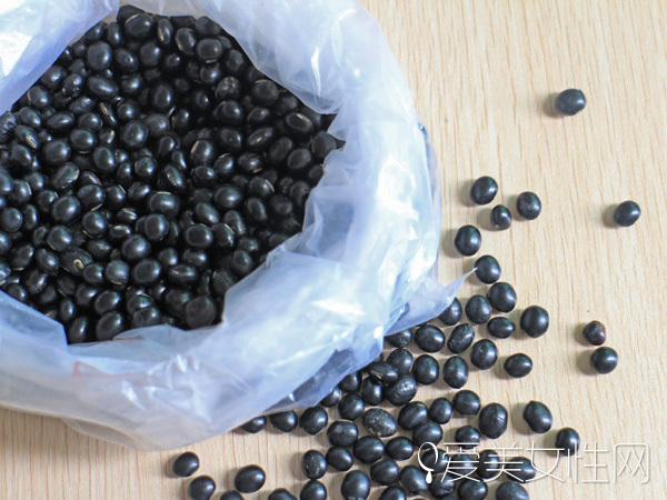  吃什么美容养颜？5种豆类是秋季首选 