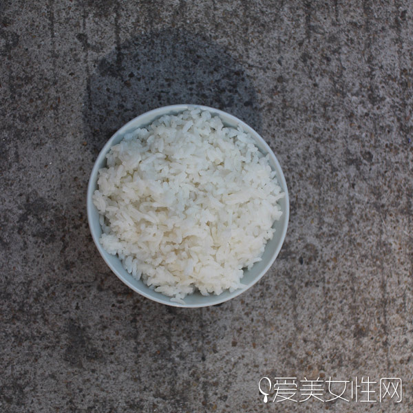  生活小窍门：超实用的塑料袋妙用妙招 