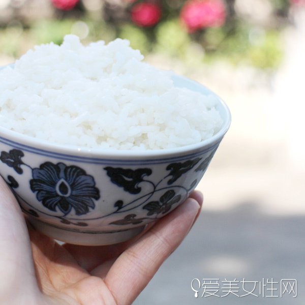  生活小窍门：超实用的塑料袋妙用妙招 