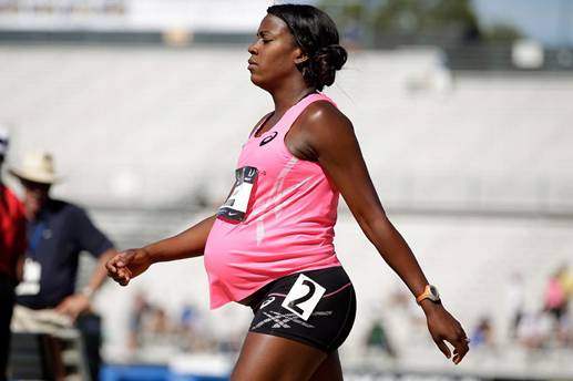 美一女运动员怀孕34周仍参加田径比赛
