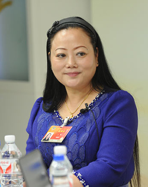 严琦委员：六举措降低餐饮税费促行业发展