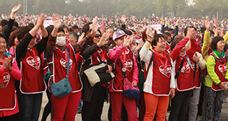 5000人为&ldquo;癌&rdquo;奔跑 北京希望马拉松举行