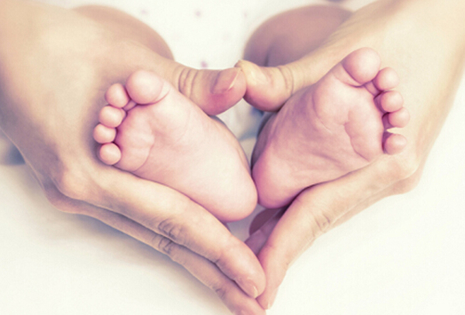 &ldquo;全面二孩&rdquo;落地后要让妇女想生敢生