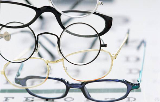 小学五年级近视率超四成