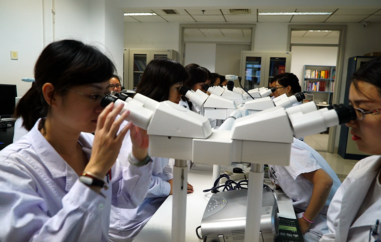 致敬伟大改革｜对话40年，讲述身边的健康故事（第三十三集）&mdash;&mdash;好医生是这样炼成的