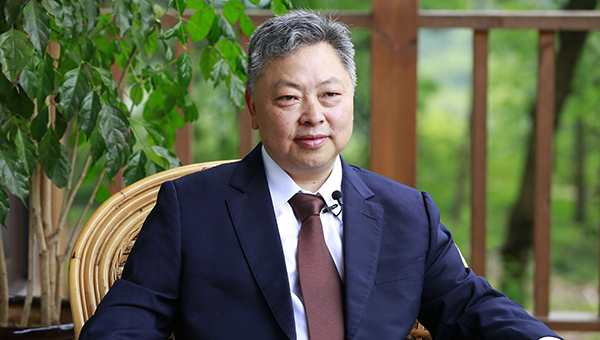 新华网十九大精神进企业——走进太极集团