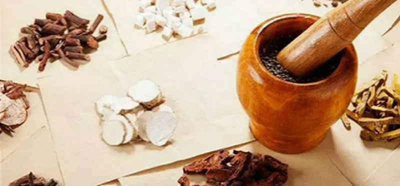 白礼西：积极推动中医药走向世界