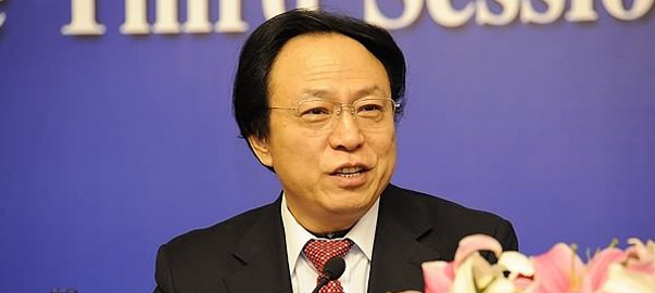 吴以岭委员：尽快破解影响药品审评进度的体制机制障碍