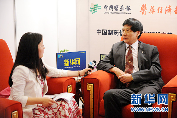 扬子江药业副总经理季维群接受新华网专访