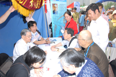 国医大师路志正现场义诊