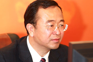 亚宝药业董事长任武贤