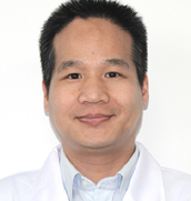 邱友平：用毕生精力回报患者