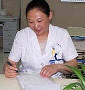 张腊梅：大爱无疆 视病人如亲人