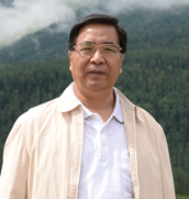 王润生：默默耕耘 无私奉献