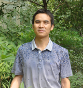 邓阳彬：全心全意为病人服务