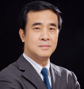 何裕隆：杏林春暖悬壶久 大医精诚德双修