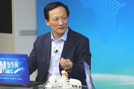刘忠军做客新华网