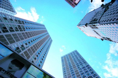 2015年楼市将会在躁动中步入"新常态"