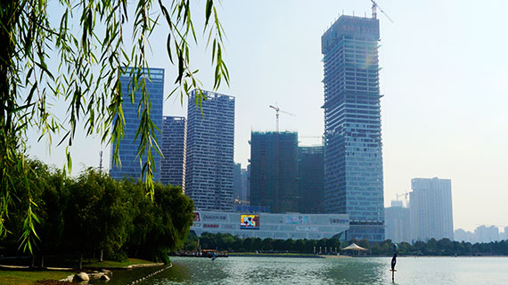 新华看房第1期:实探合肥新地中心 高容积率的