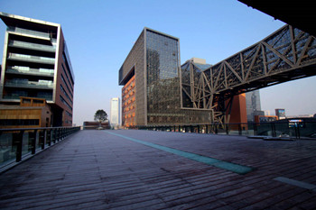 拓空间:南部商务区&ldquo;挖地三尺&rdquo;