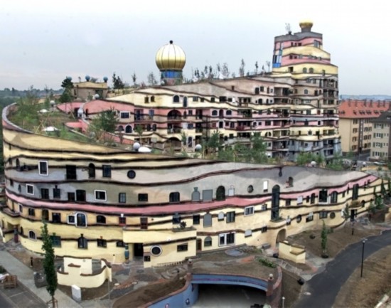 一睹全球最"疯狂"的那些房子