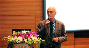 专访西班牙驻上海领馆经济参赞艾武巴先生