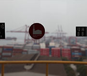 凝固的展馆外 世界依旧忙碌