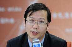 新华网总编助理杨庆兵