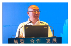 万通集团投资控股股份有限公司董事长 冯仑