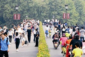 &ldquo;十一&rdquo;黄金周，断桥仍将设置隔离栏