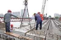 誉珑岛交通配套荆溪两桥预8月底通车